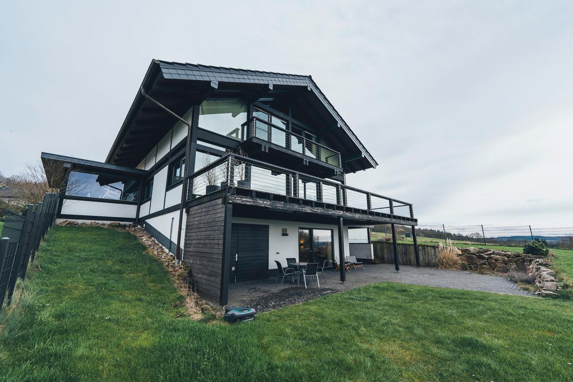 Hunsrueck Valley View Apartment With Cedar Sauna Bruschied Eksteriør billede